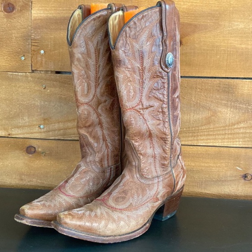 Corral cowboy boots